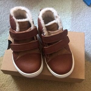 UGG T Rennon Il Chestnut 6C